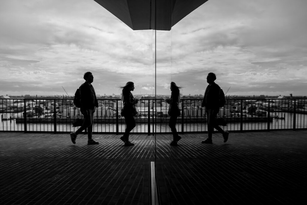 Matthias Knust - Photography RAW FLANEUR Hamburg Elphi
